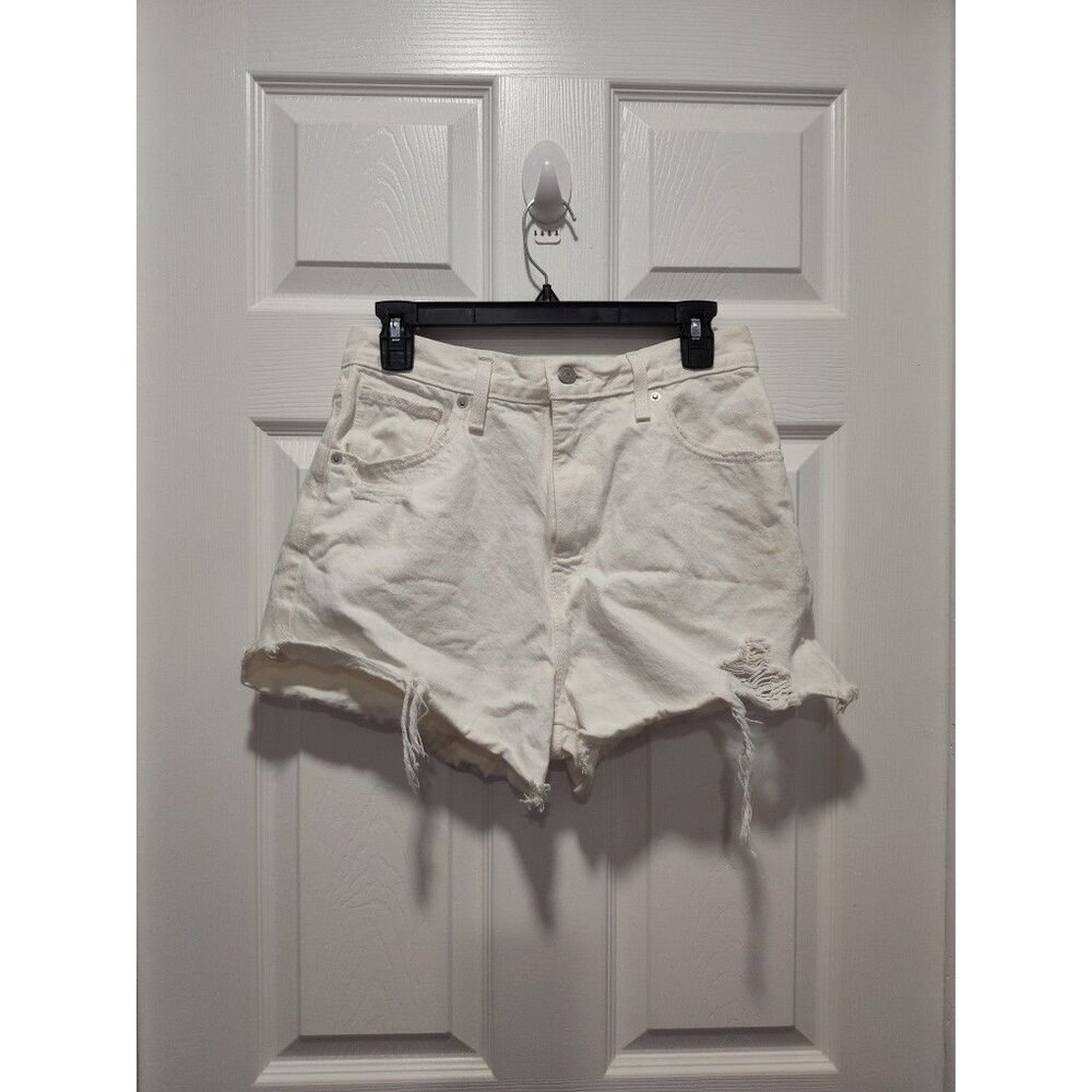Levi's High‎ Waisted Mom Shorts Relaxed Women’s W29 White MSRP $50 Pristine